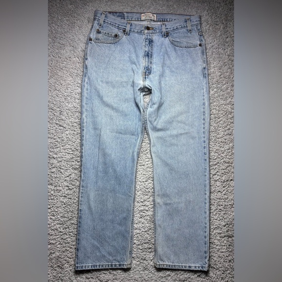 Vintage Levis Mens 36 Light Wash Regular Fit Baggy Cotton Work Utility Casual - Picture 1 of 4